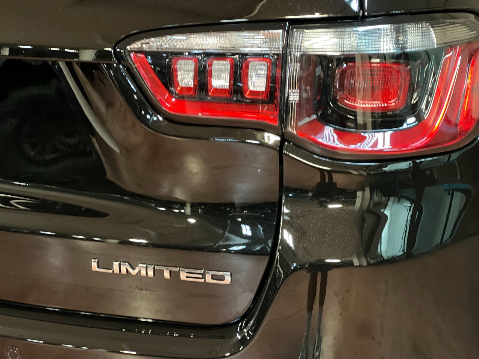 New 2026 Jeep Compass Limited image 24