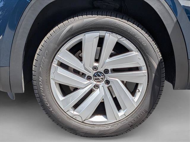 Used 2020 Volkswagen Atlas Cross Sport SE FWD image 23