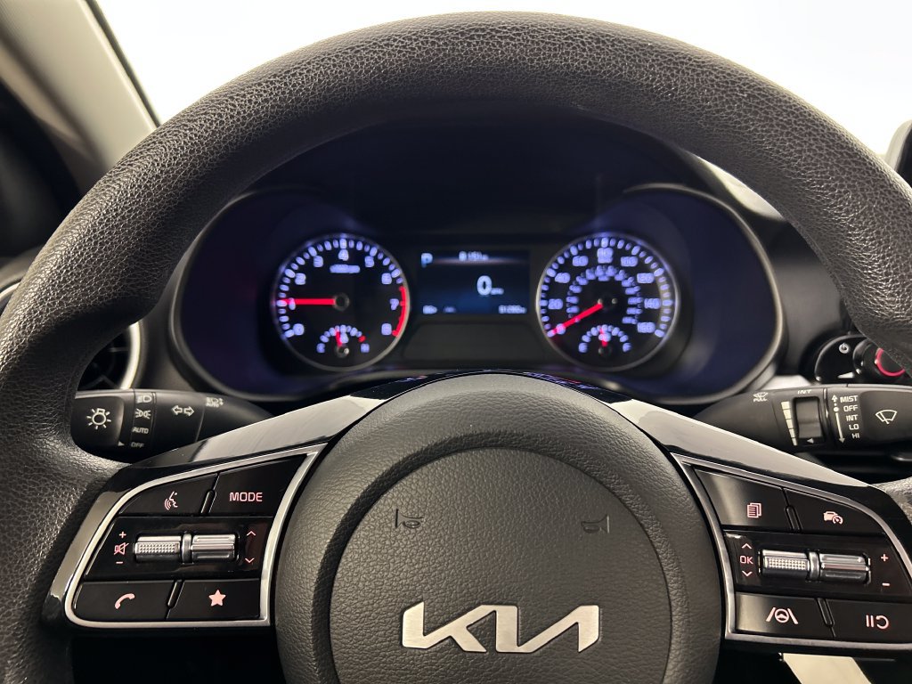 Used 2023 Kia Forte LXS FWD image 13