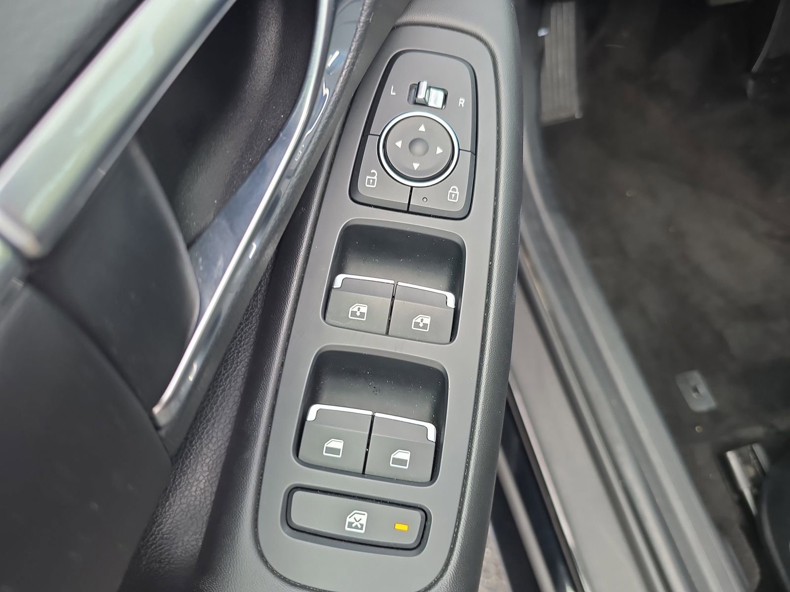 Used 2023 Hyundai Sonata SEL image 14