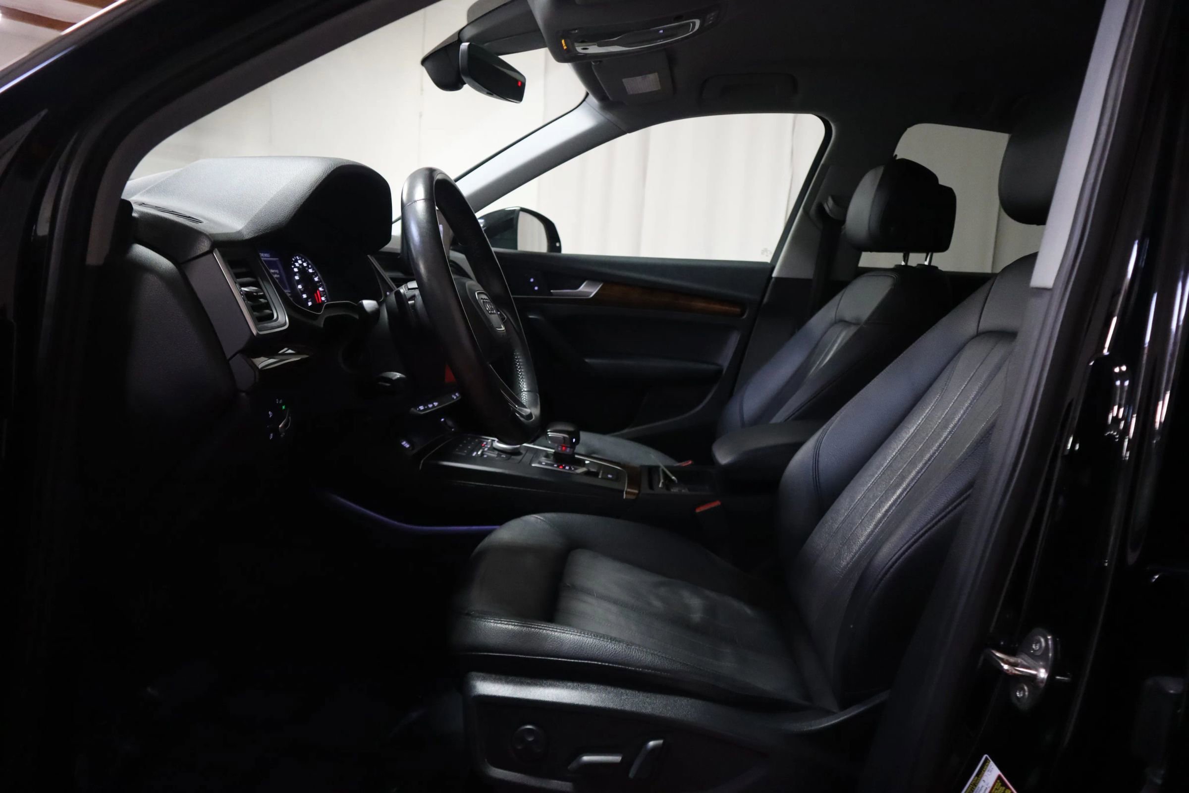 Used 2018 Audi Q5 2.0T Premium w/ Convenience Package image 16