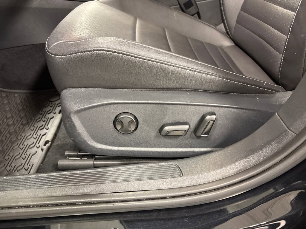 Used 2021 Volkswagen Jetta SE image 23