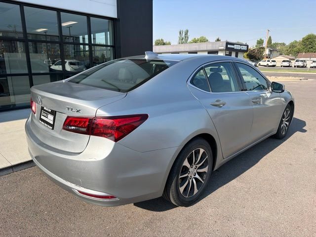 Used 2017 Acura TLX FWD image 9