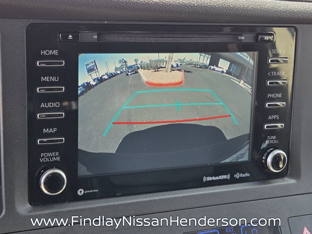 Used 2018 Toyota Sienna SE Premium w/ Carpet Mat Package FWD image 28