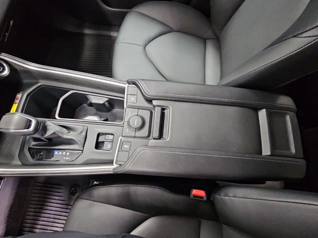 Used 2026 Toyota Grand Highlander XLE FWD image 23