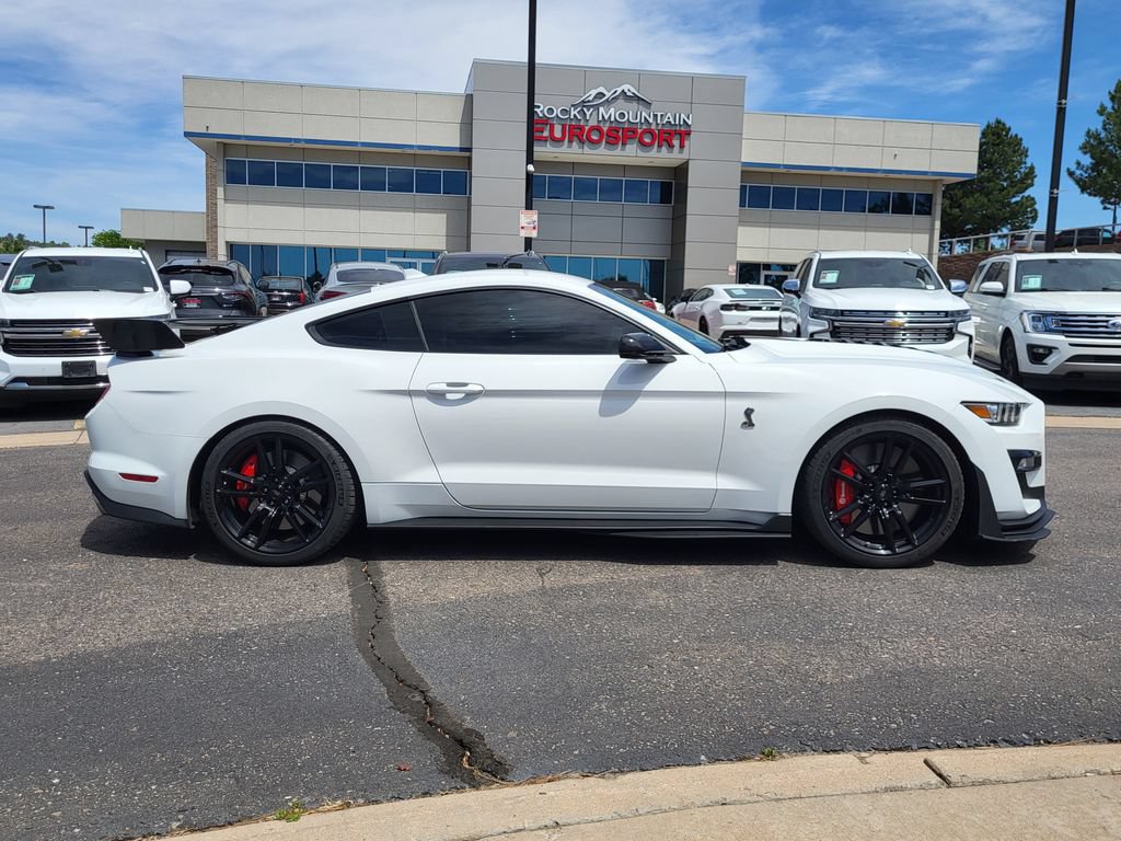 Used 2020 Ford Mustang Shelby GT500 w/ Carbon Fiber Track Pack RWD image 12