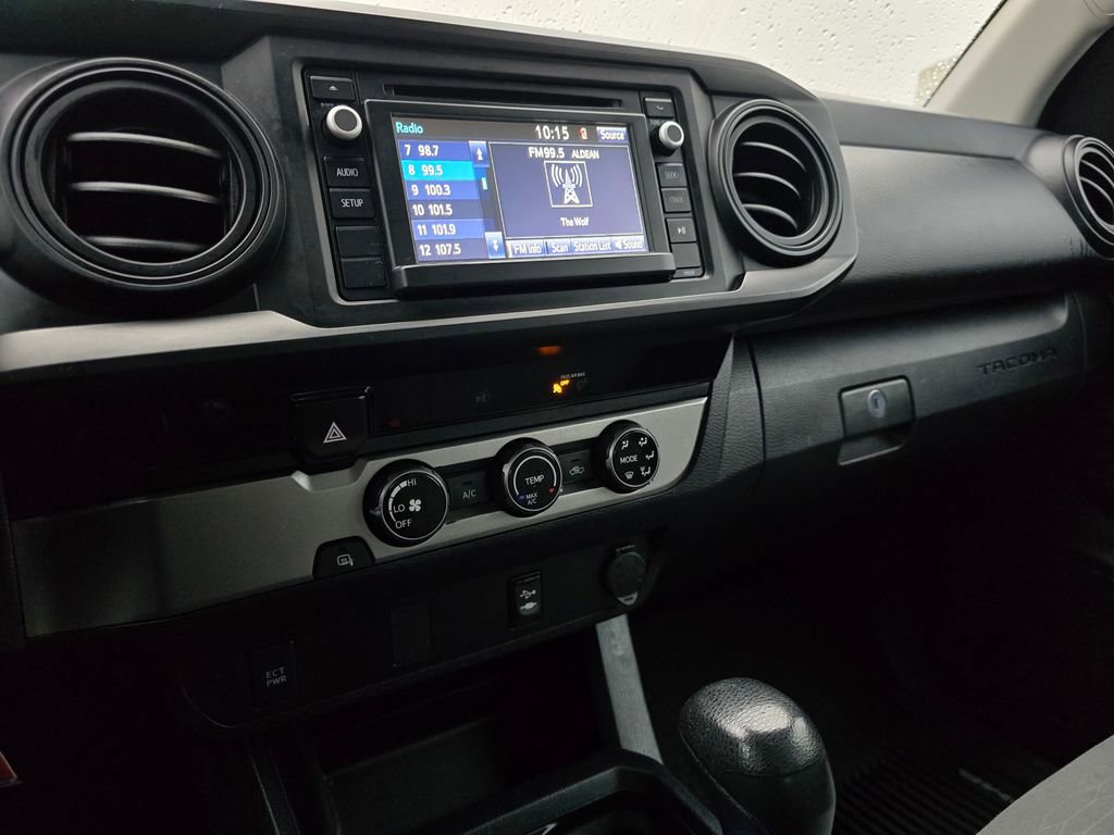 Used 2018 Toyota Tacoma SR image 28