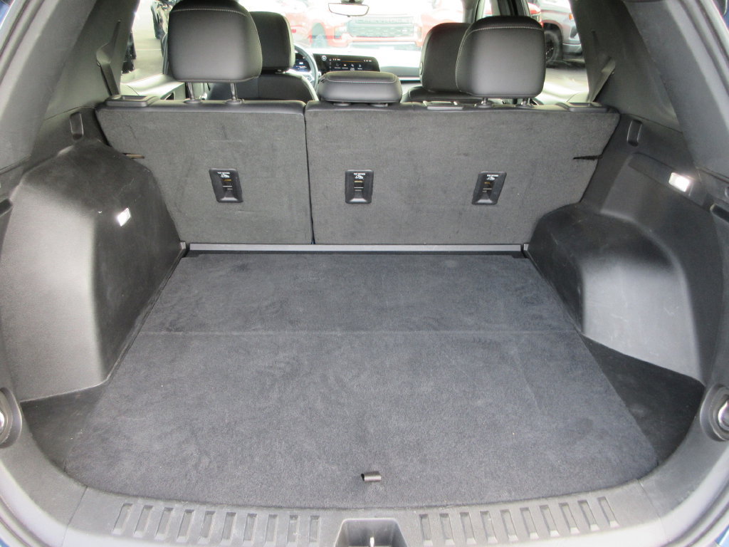 Certified 2025 Chevrolet Equinox LT w/ Convenience Package II AWD/4WD image 12