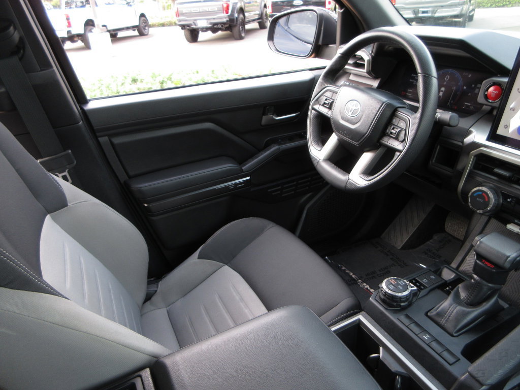 Used 2024 Toyota Tacoma TRD Off-Road AWD/4WD image 23