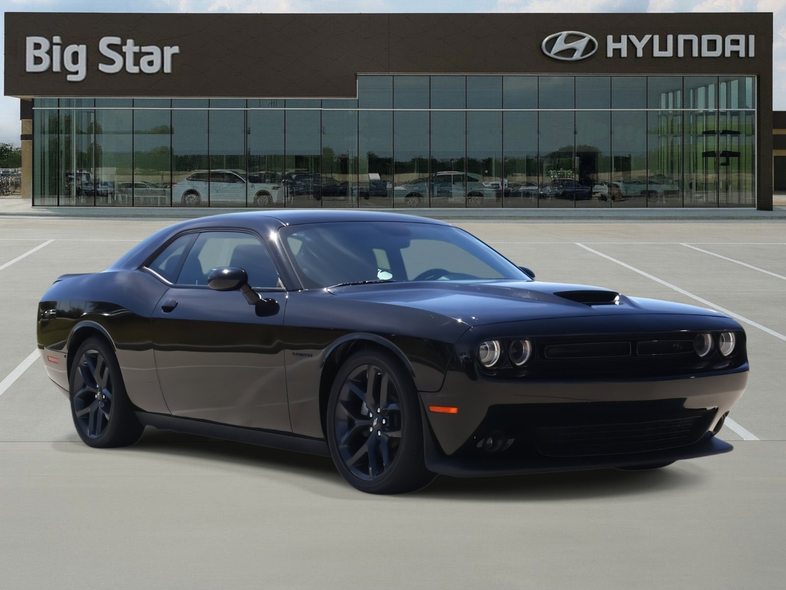 Used 2022 Dodge Challenger R/T w/ Blacktop Package image 6