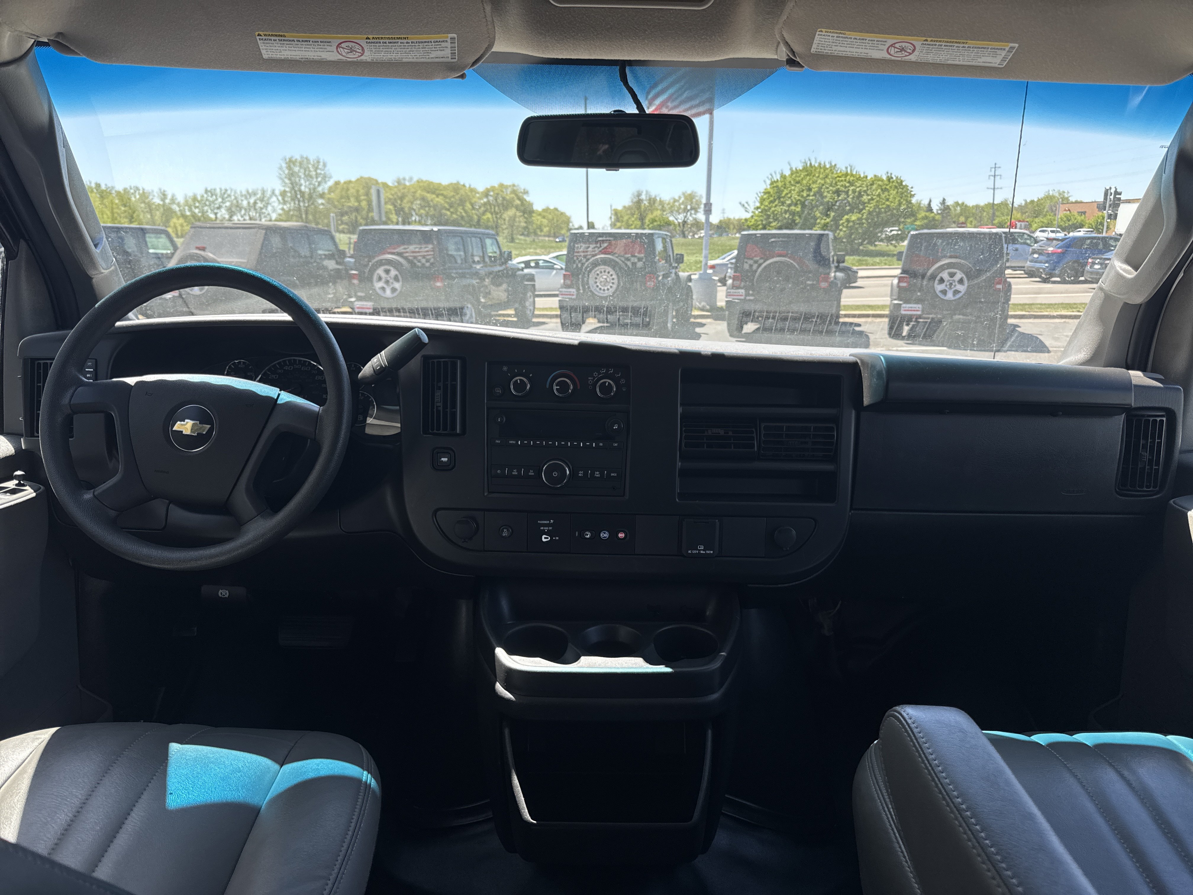 Used 2022 Chevrolet Express 2500 LS RWD image 3