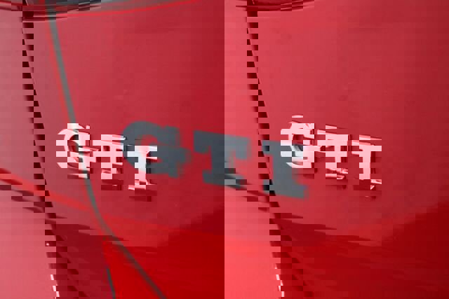 Used 2015 Volkswagen GTI S image 7