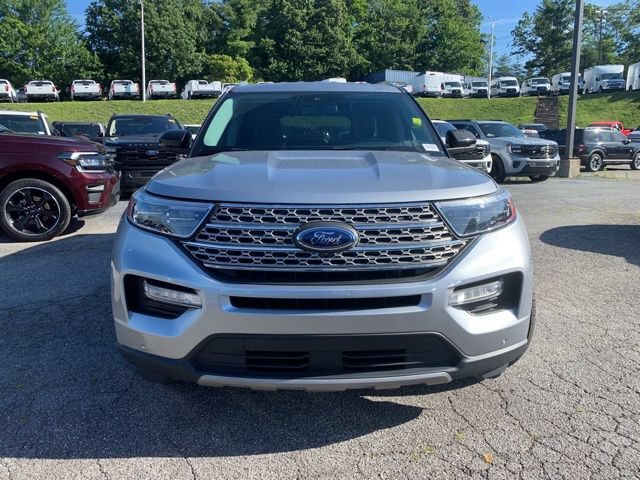 Certified 2022 Ford Explorer Limited w/ Equipment Group 301A RWD image 3