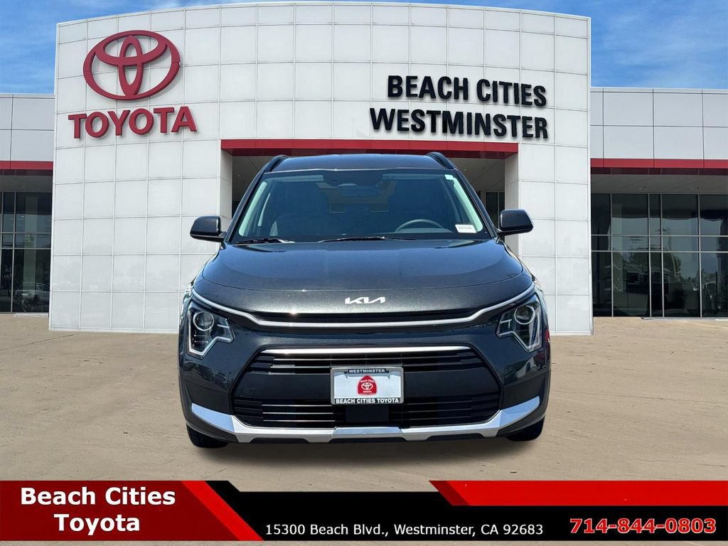 Used 2025 Kia Niro EX FWD image 3