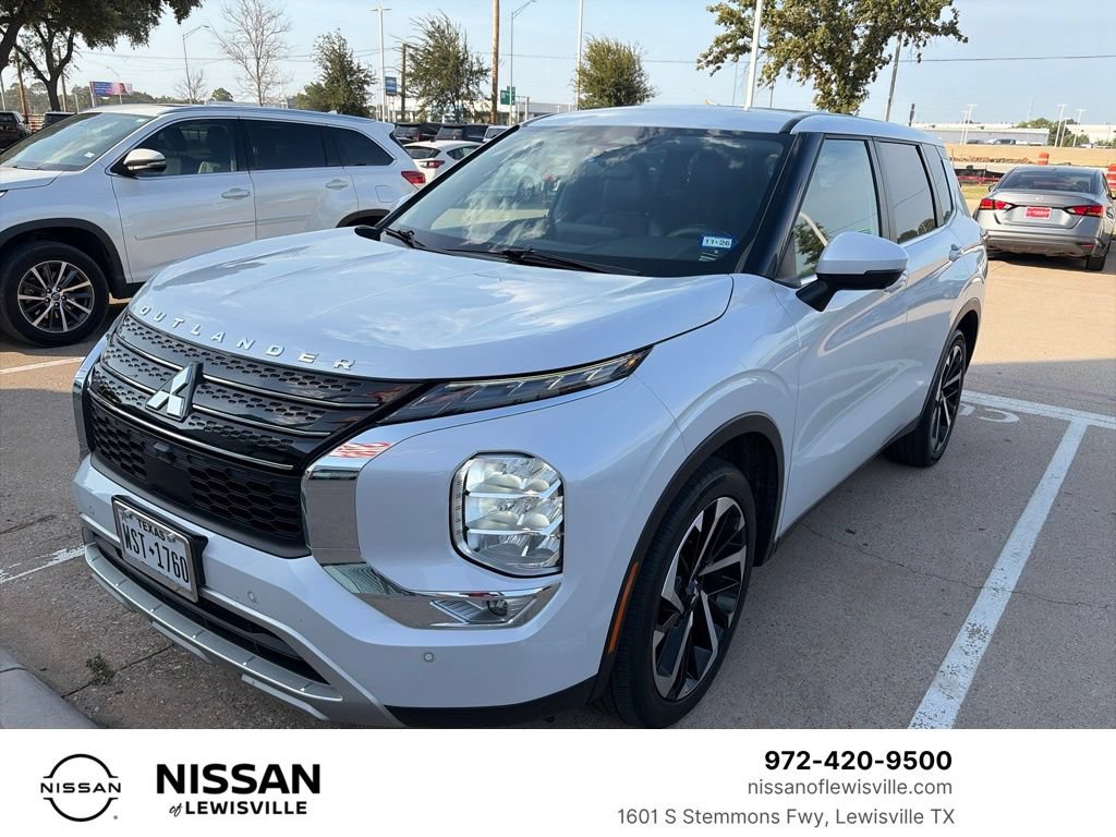 Used 2024 Mitsubishi Outlander SE