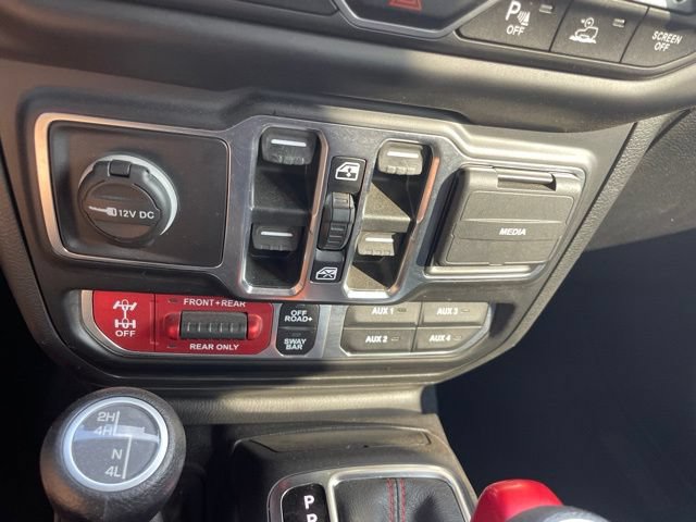 Used 2021 Jeep Wrangler Unlimited Rubicon AWD/4WD image 11