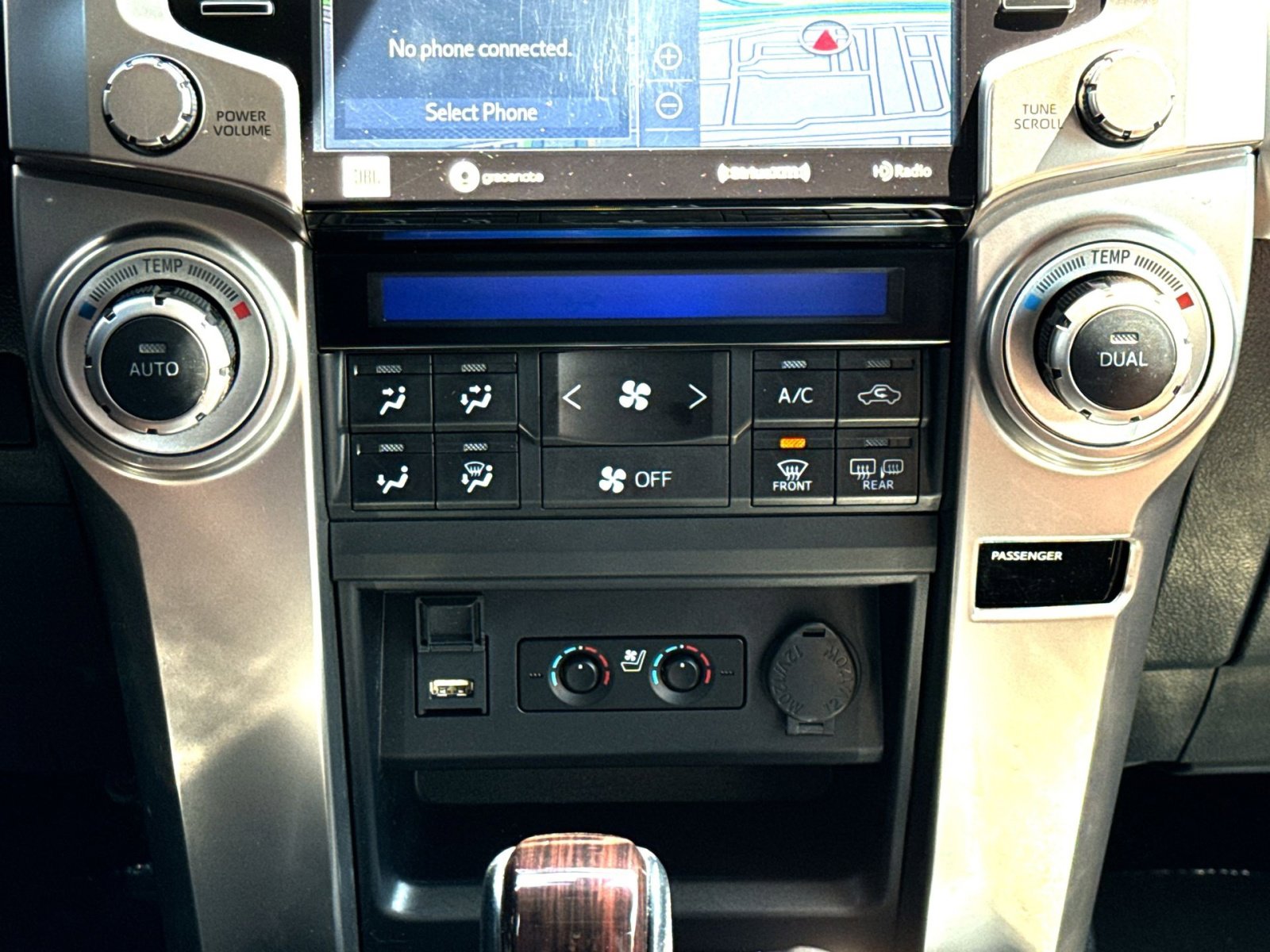 Used 2022 Toyota 4Runner Limited AWD/4WD image 21