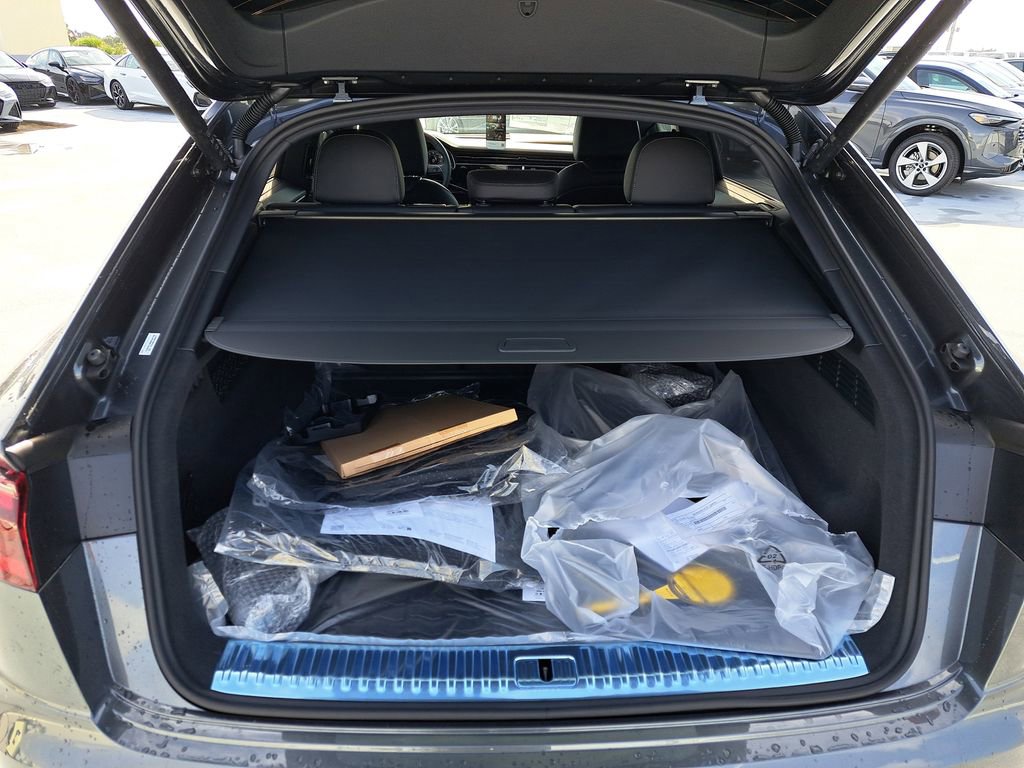 New 2026 Audi Q8 Premium Plus image 31