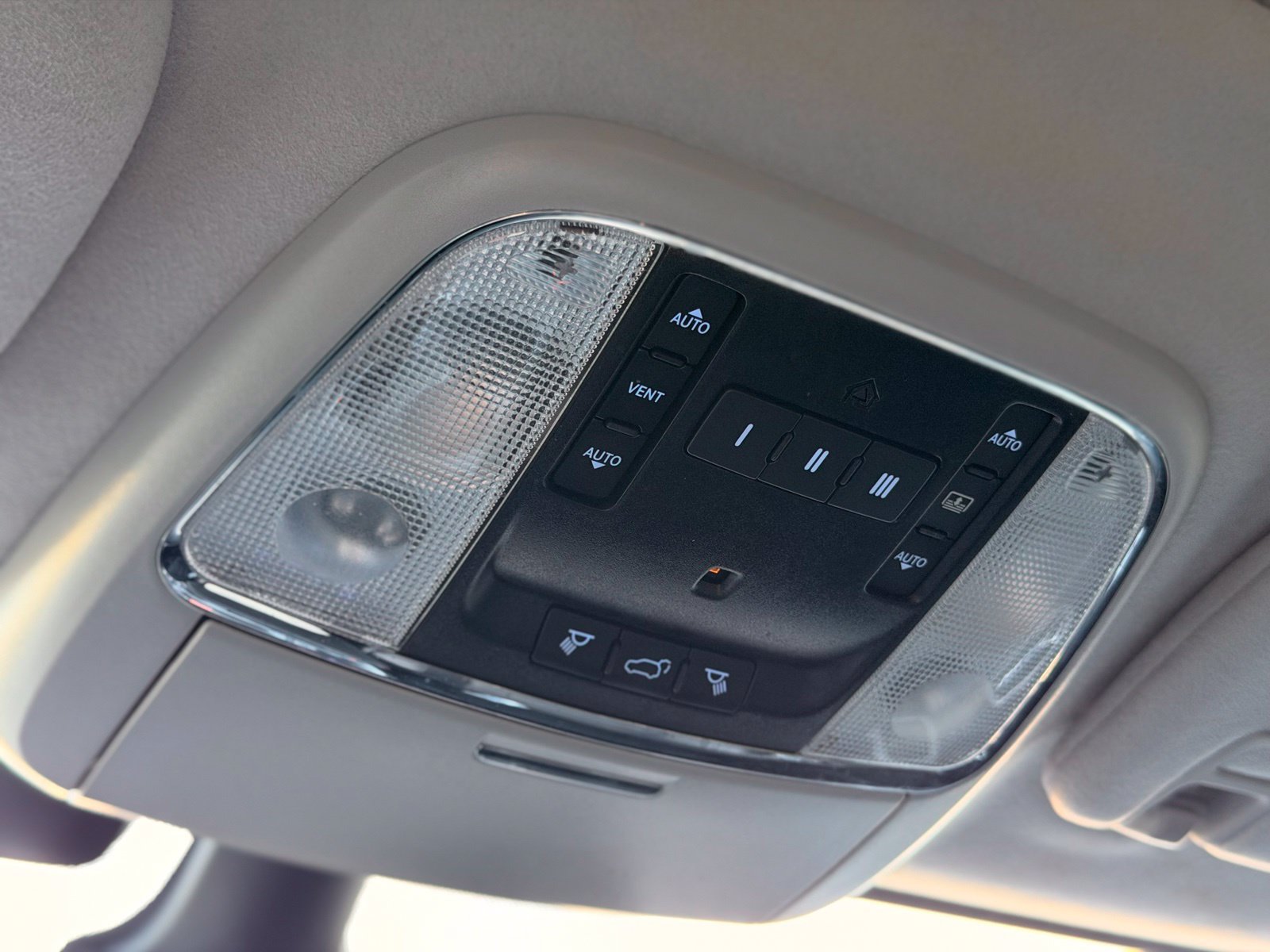 Used 2020 Jeep Grand Cherokee Summit w/ Platinum Series Group AWD/4WD image 63