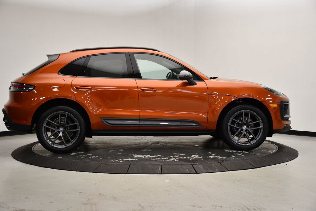 Used 2025 Porsche Macan Turbo image 8