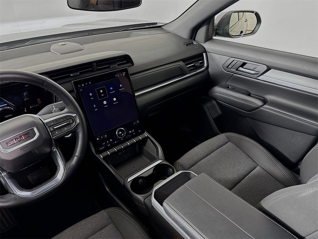 Used 2025 GMC Terrain Elevation image 24