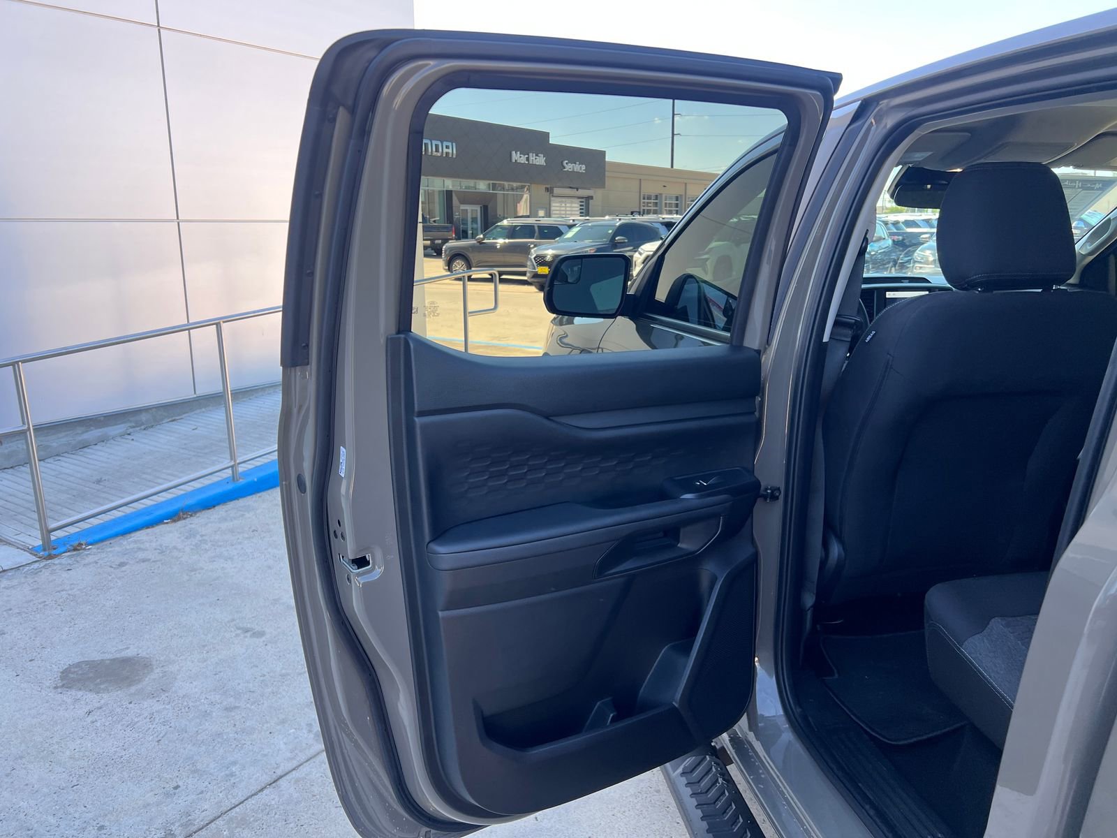 Used 2025 Ford Ranger XL w/ Trailer Tow Package RWD image 12