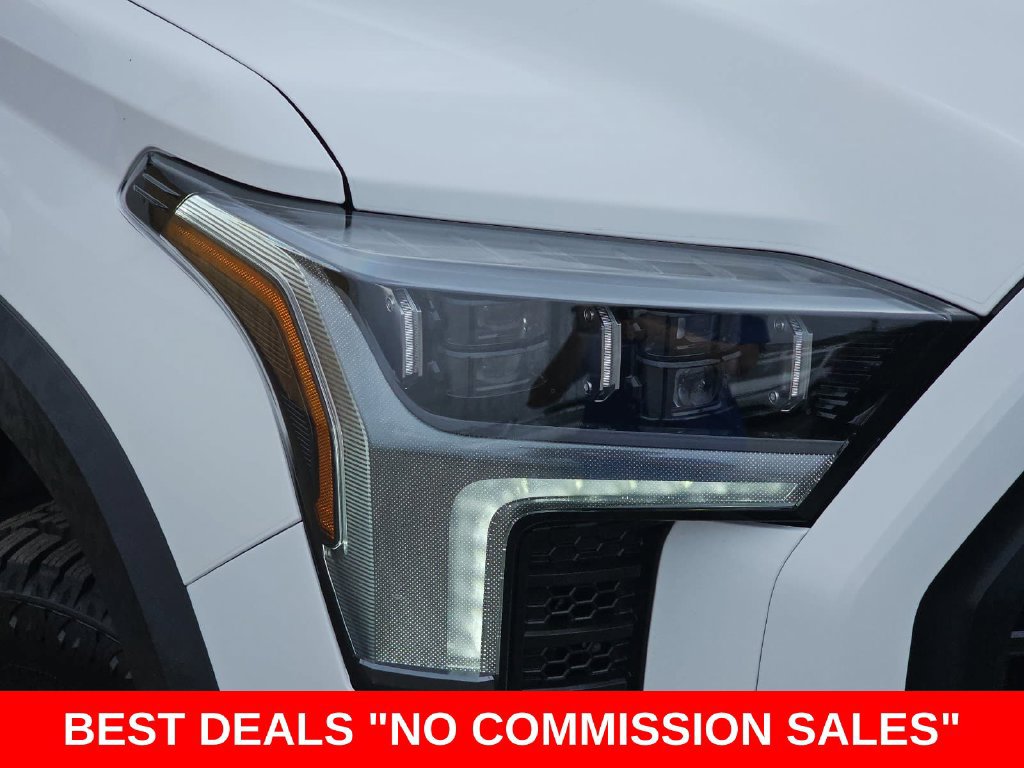 Used 2025 Toyota Tundra TRD Pro AWD/4WD image 32