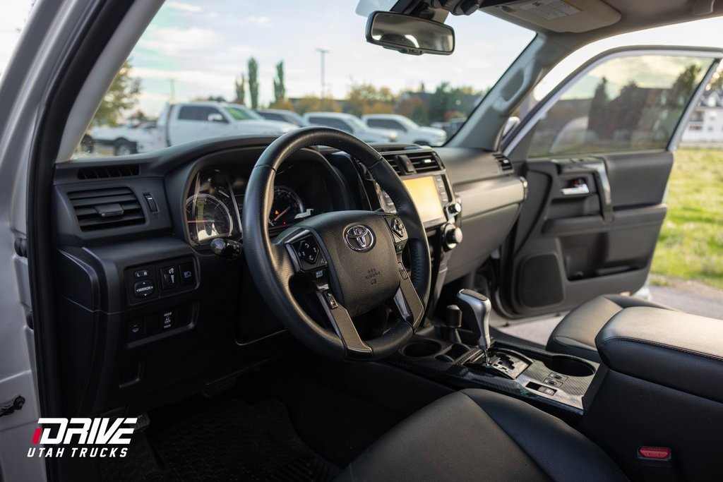 Used 2021 Toyota 4Runner TRD Off-Road Premium image 25