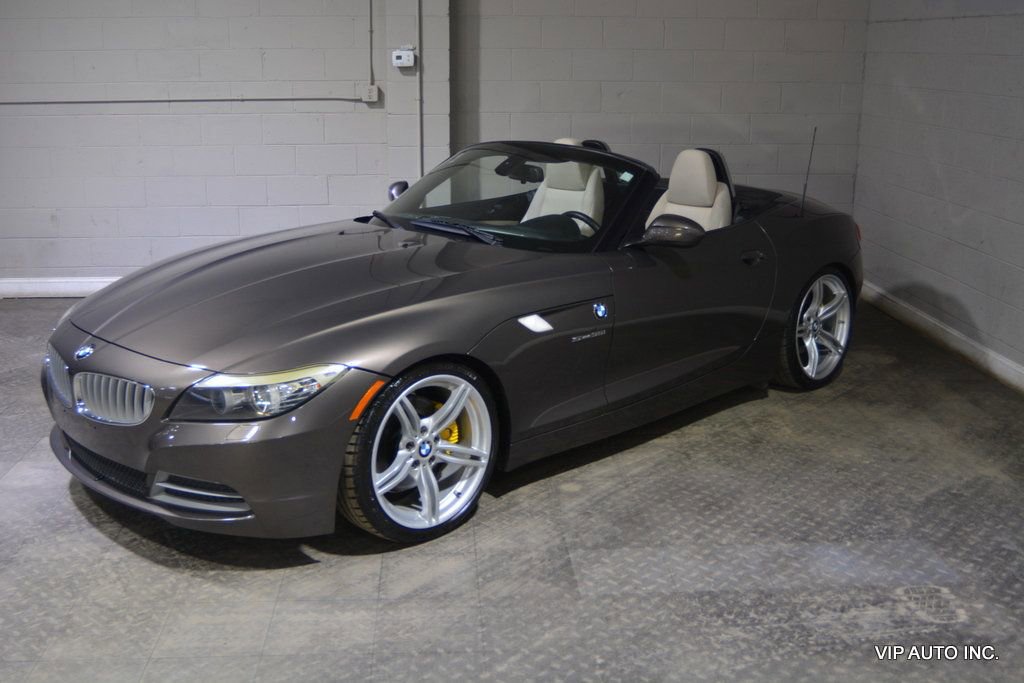Used 2010 BMW Z4 sDrive35i image 4
