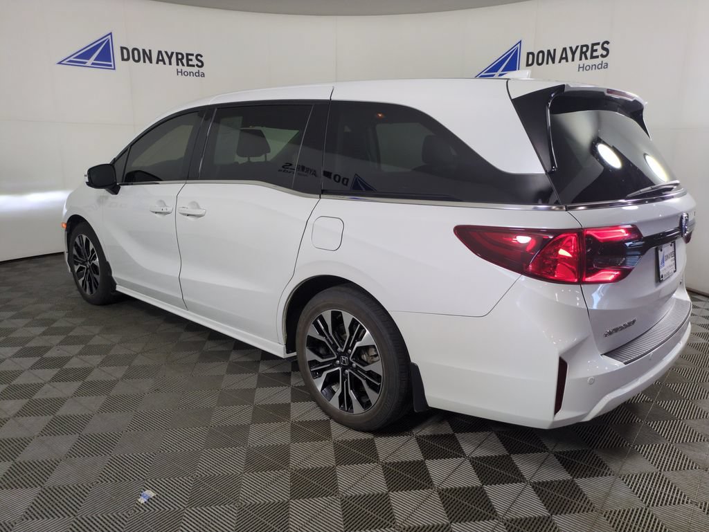 Certified 2025 Honda Odyssey Elite image 4