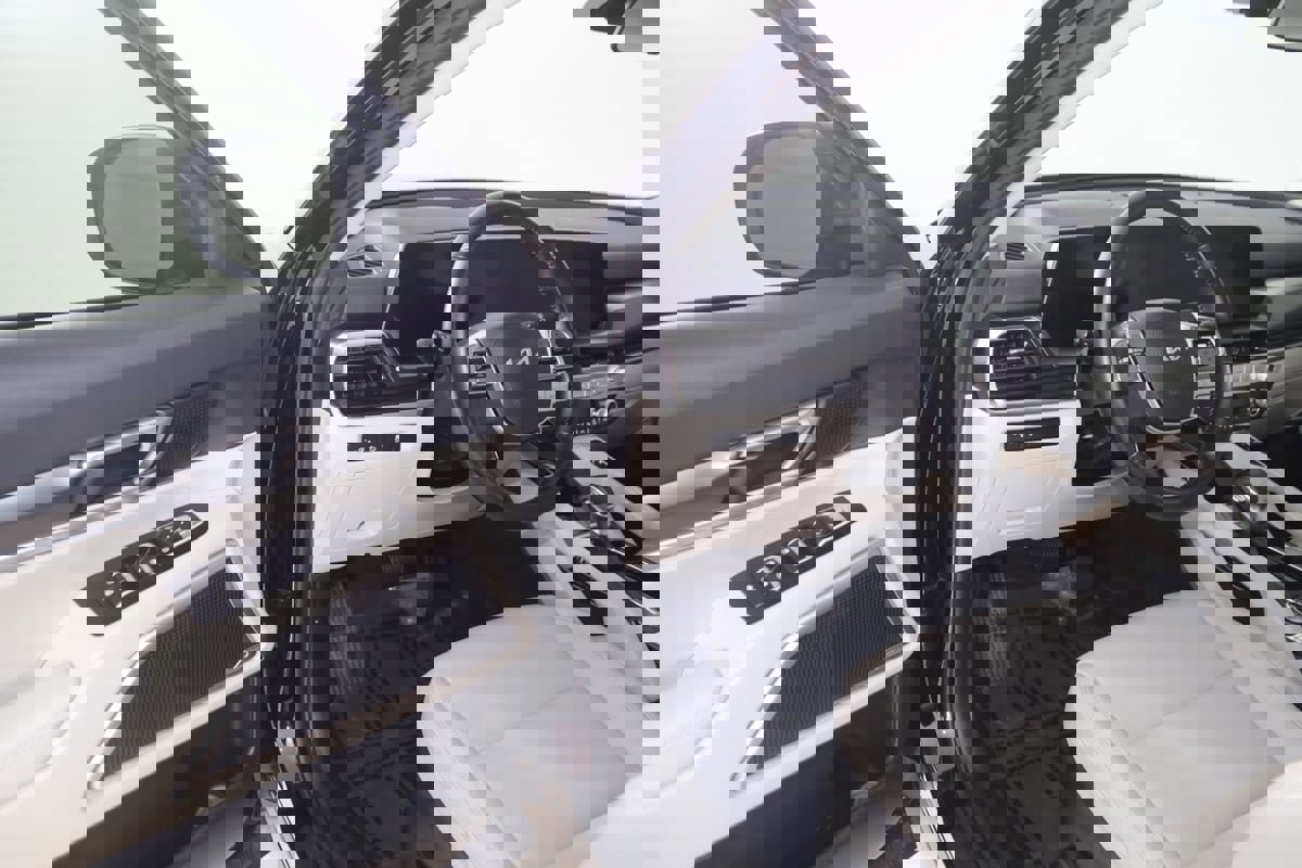 Used 2024 Kia Telluride S w/ S Sunroof Package image 51