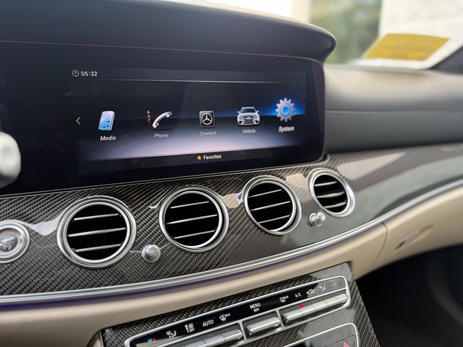 Used 2018 Mercedes-Benz E 63 AMG S image 12