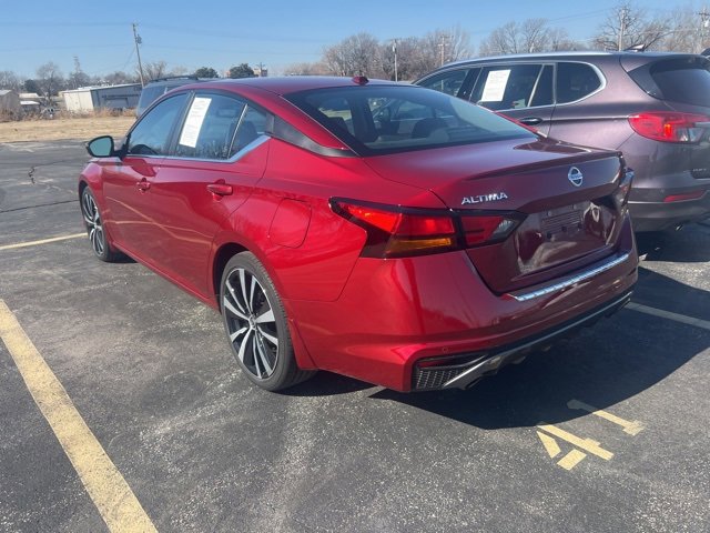 Used 2021 Nissan Altima 2.5 SR w/ SR Premium Package image 6
