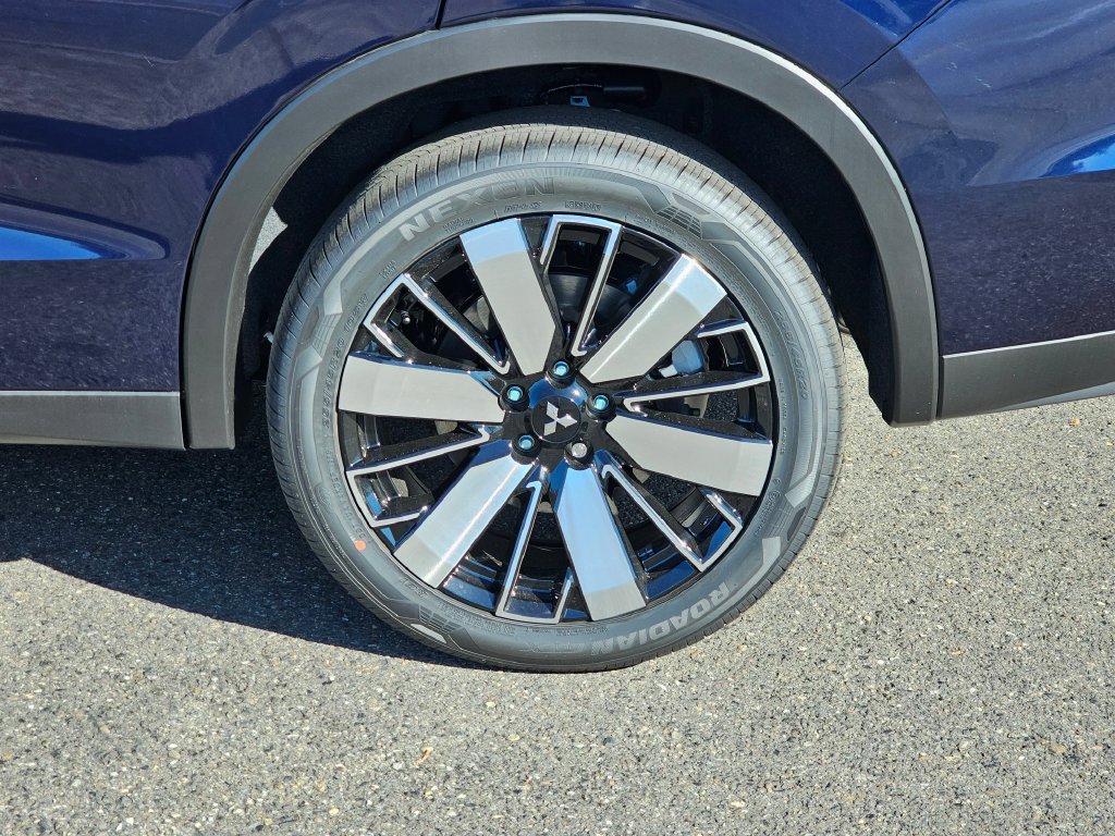 New 2026 Mitsubishi Outlander SE AWD/4WD image 9