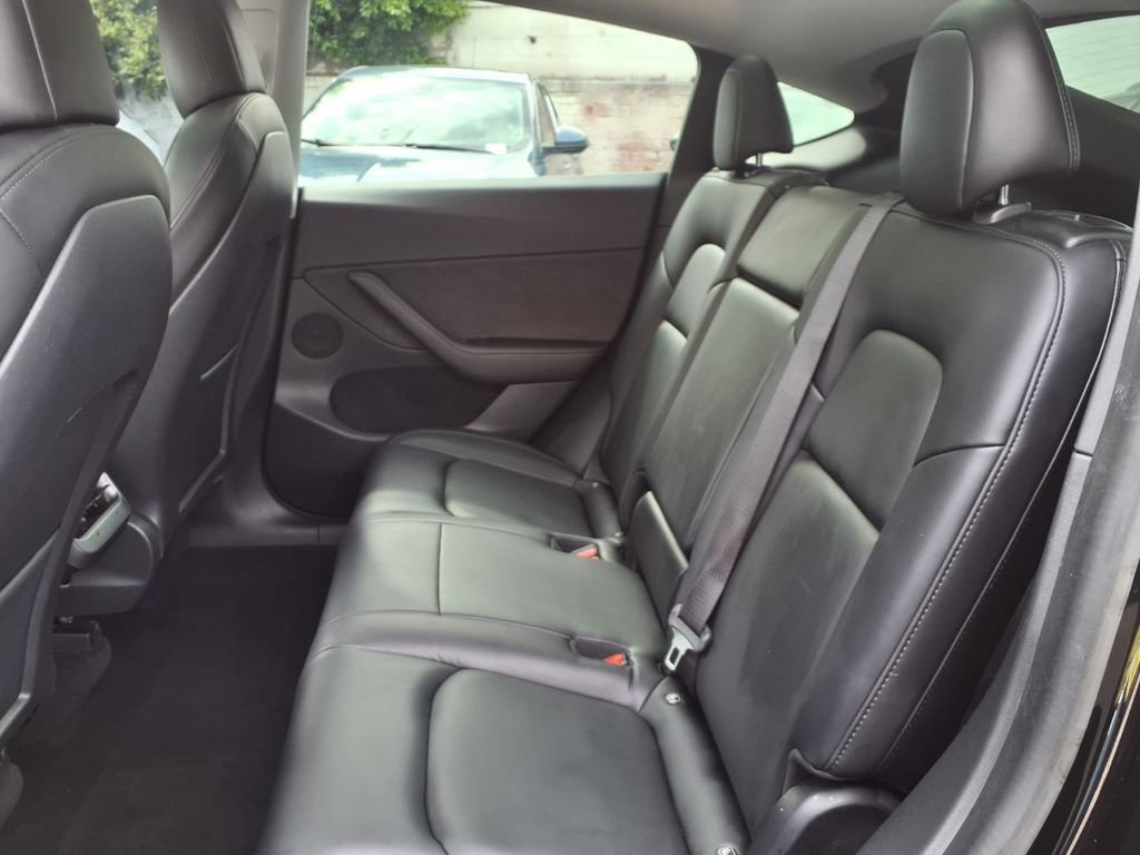 Used 2021 Tesla Model Y 2WD image 18