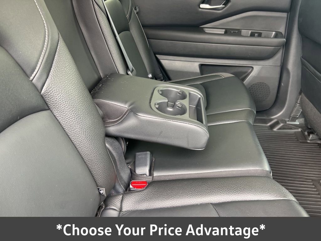 Used 2023 Nissan Pathfinder SL image 21