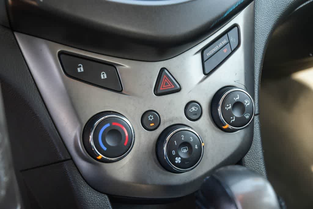 Used 2016 Chevrolet Sonic LT FWD image 22