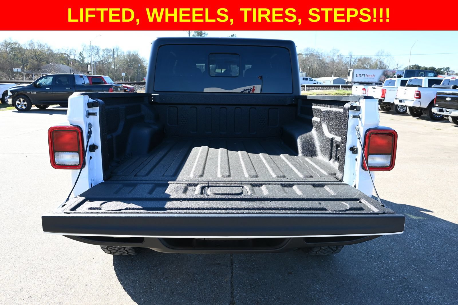 New 2026 Jeep Gladiator Sport AWD/4WD image 27