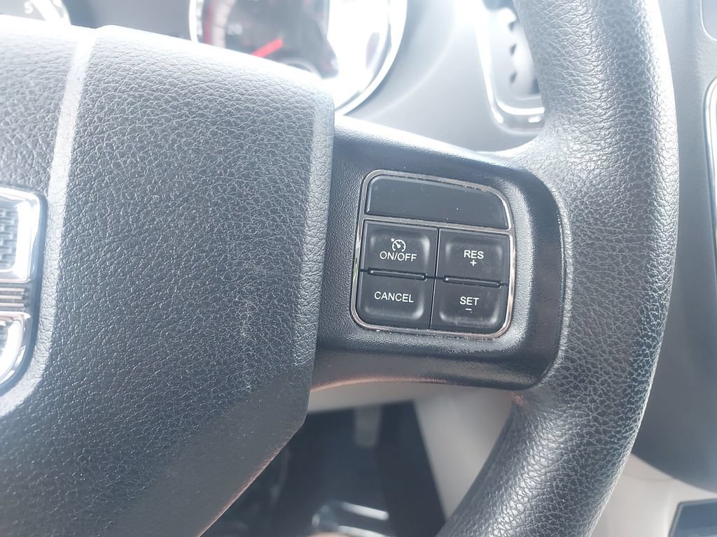 Used 2015 Dodge Grand Caravan SXT FWD image 20