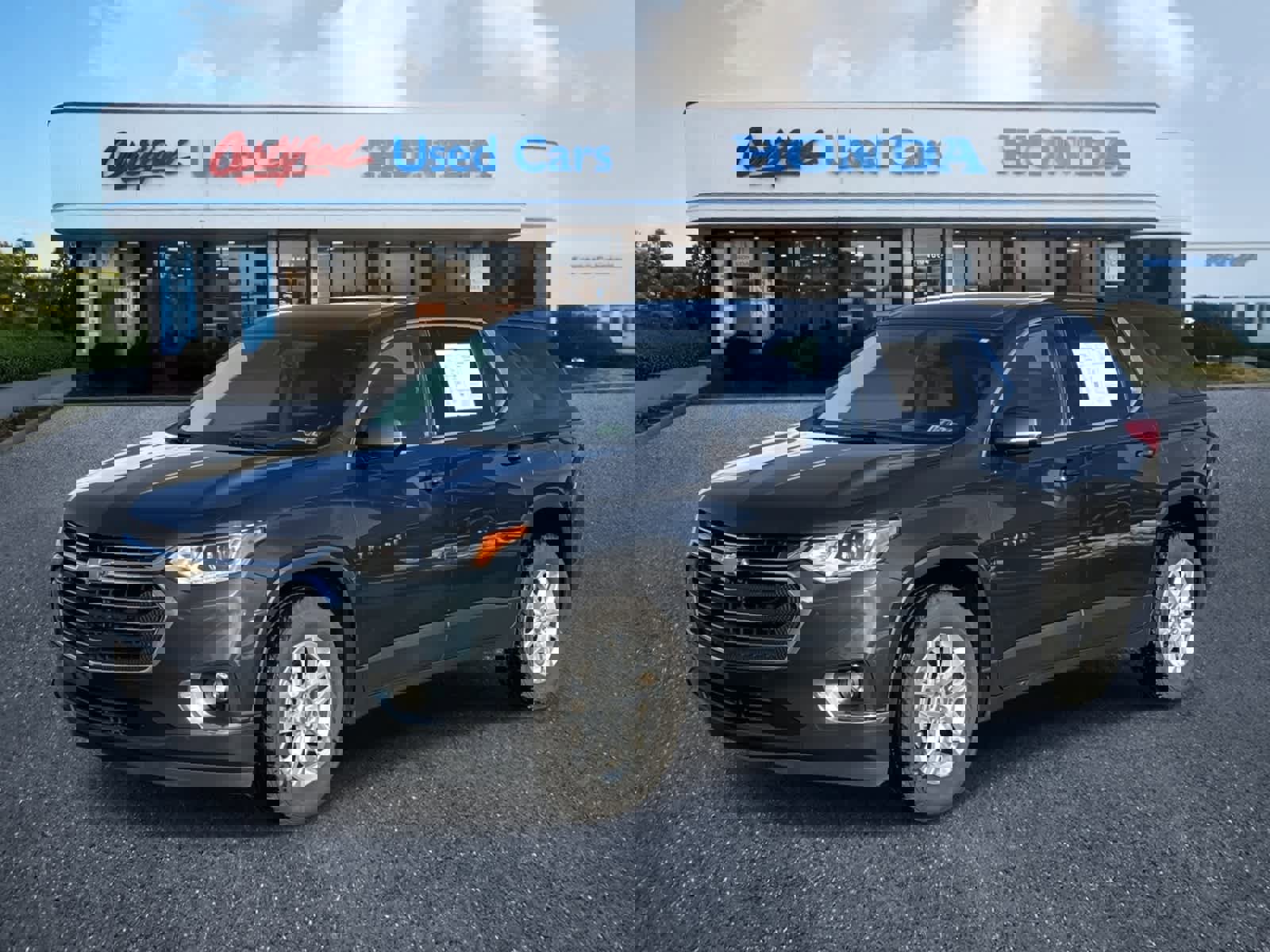 Used 2019 Chevrolet Traverse LT