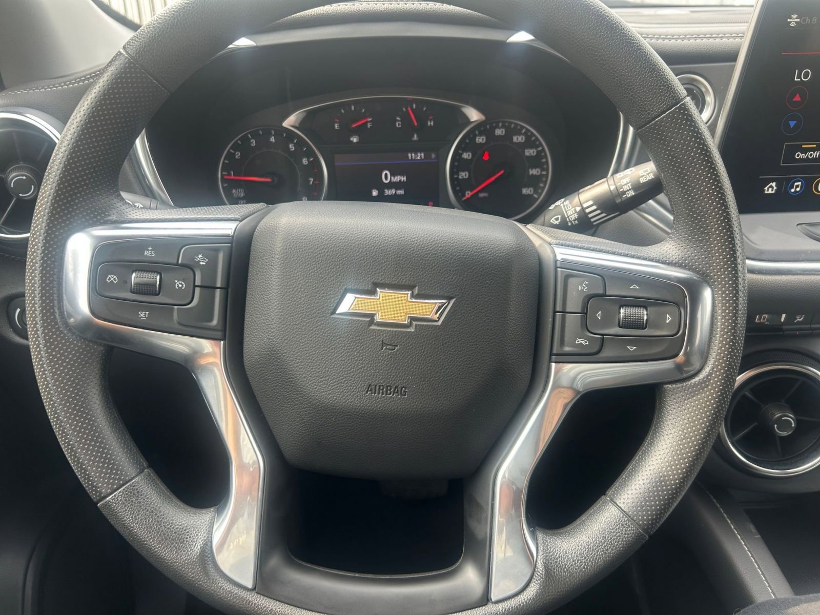 Used 2025 Chevrolet Blazer LT image 29