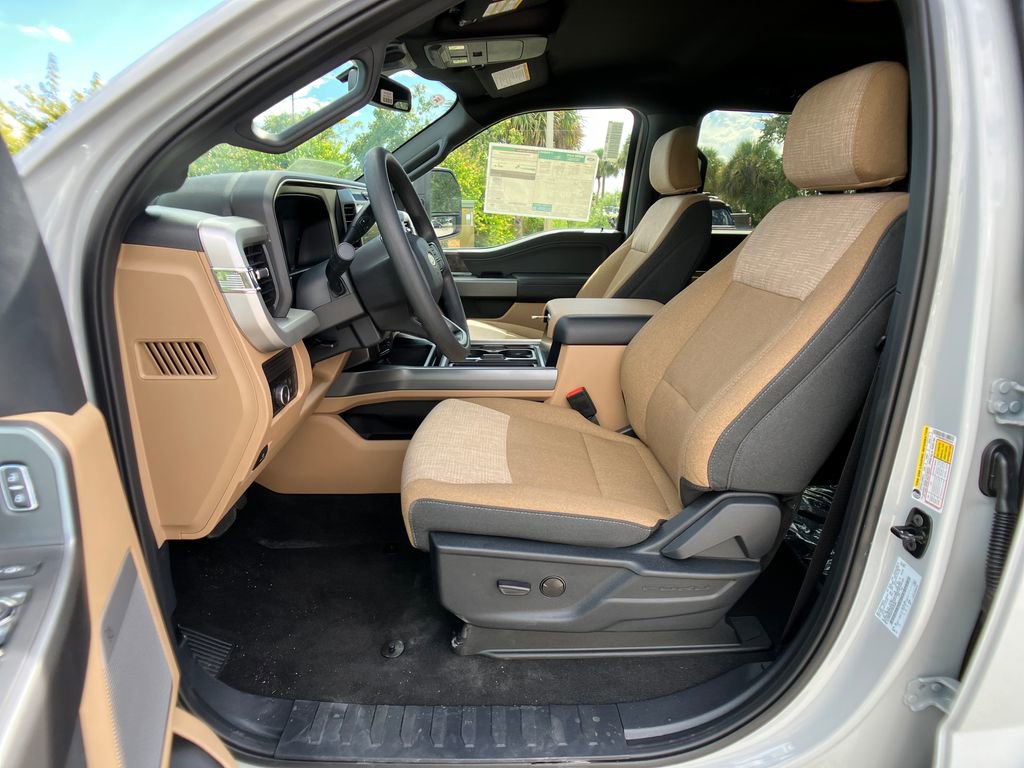 New 2026 Ford F350 XLT w/ XLT Premium Package image 29