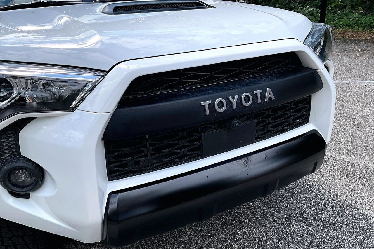 Used 2024 Toyota 4Runner TRD Pro AWD/4WD image 32