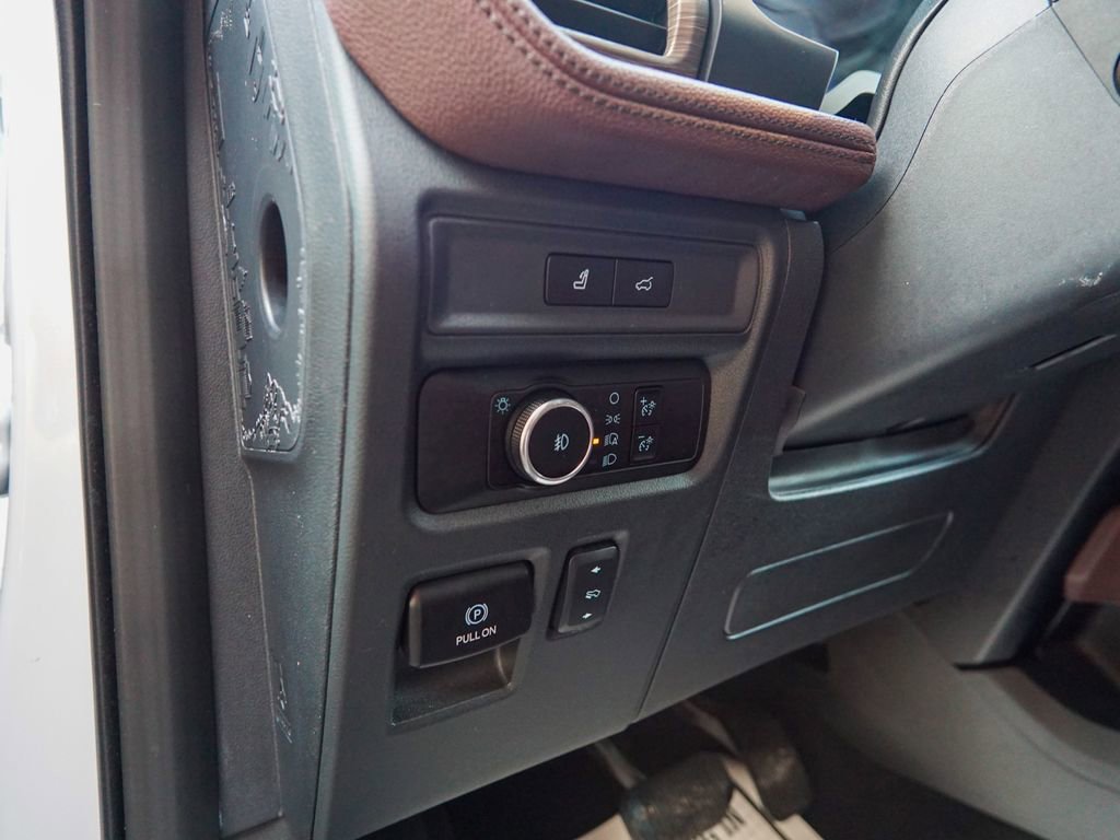 Used 2024 Ford Expedition Max Limited image 25