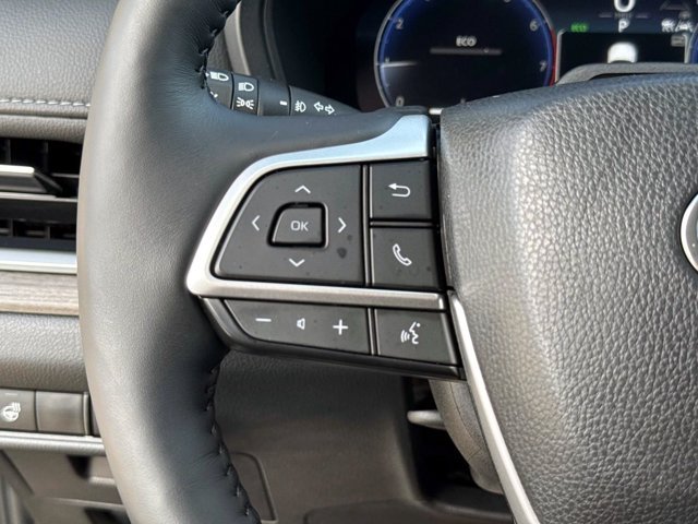 Used 2025 Toyota Grand Highlander AWD image 35