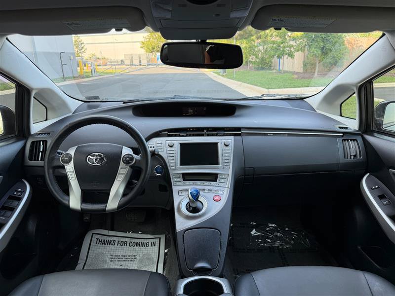 Used 2015 Toyota Prius Five w/ Advanced Technology Package FWD image 38