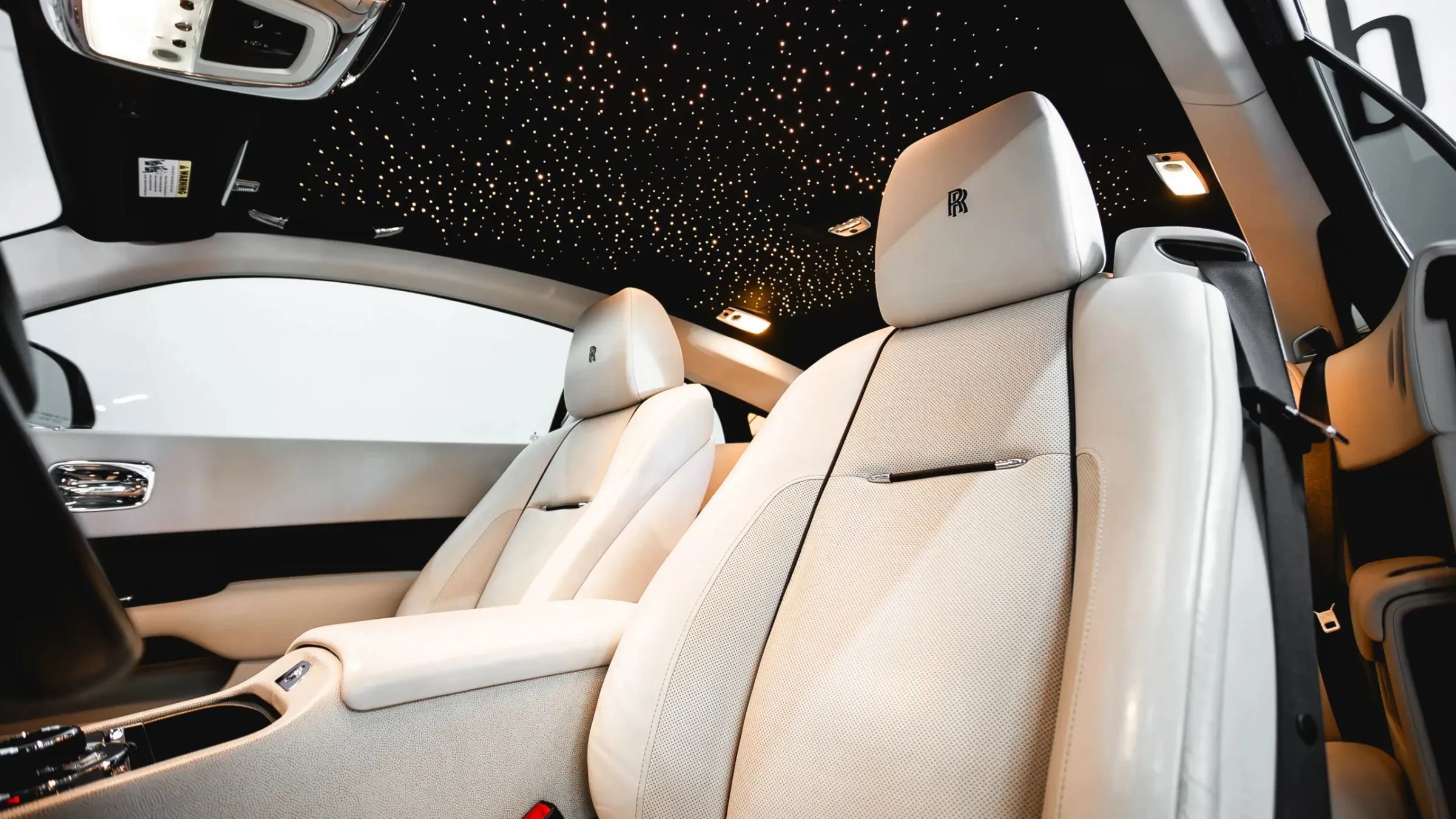 Used 2015 Rolls-Royce Wraith RWD image 22