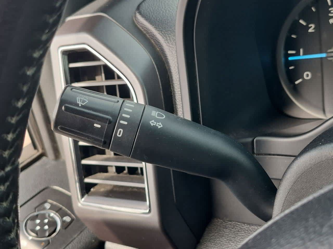 Used 2019 Ford F150 XLT w/ Equipment Group 302A Luxury AWD/4WD image 24