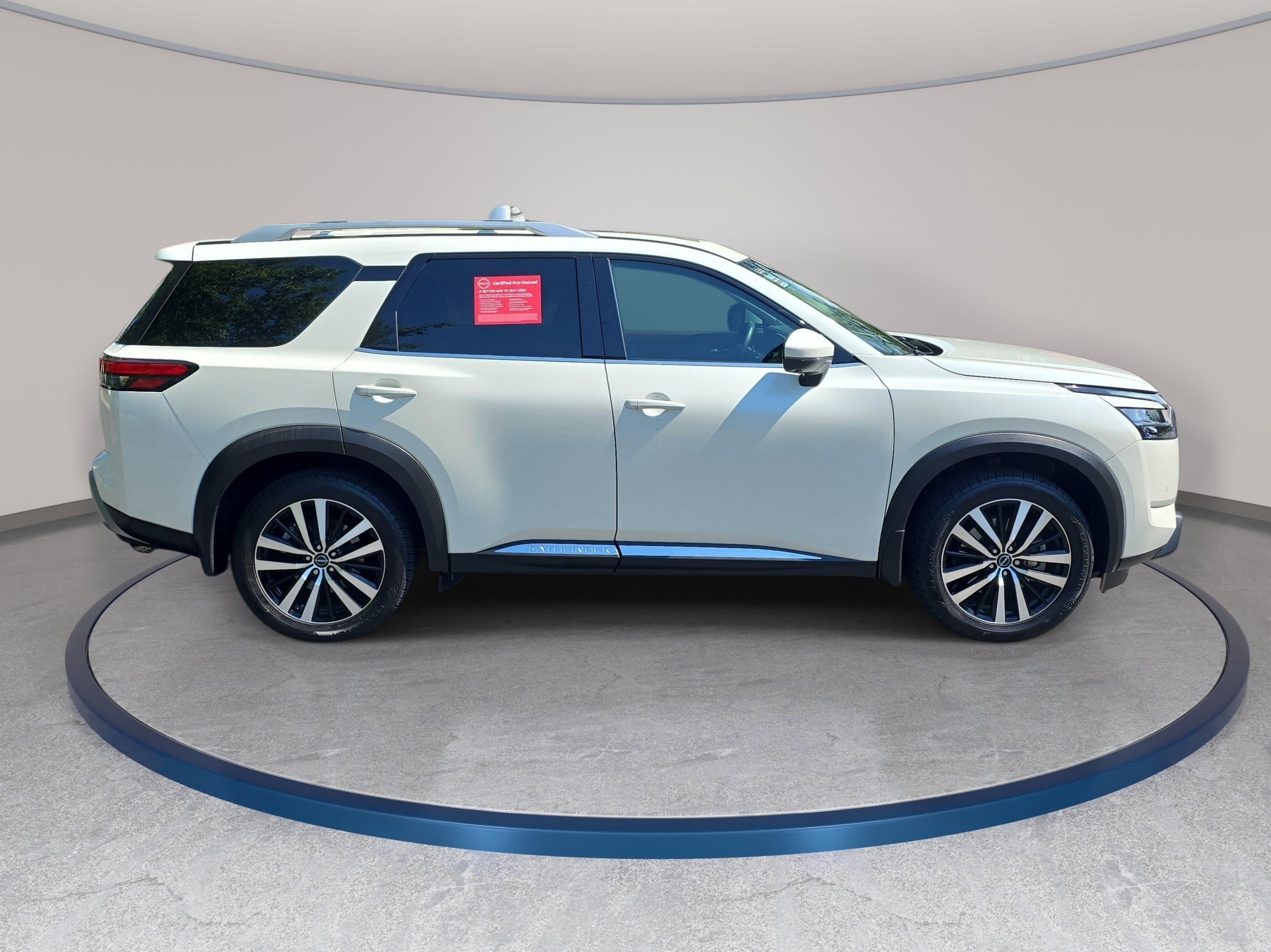 Certified 2023 Nissan Pathfinder Platinum AWD/4WD image 4