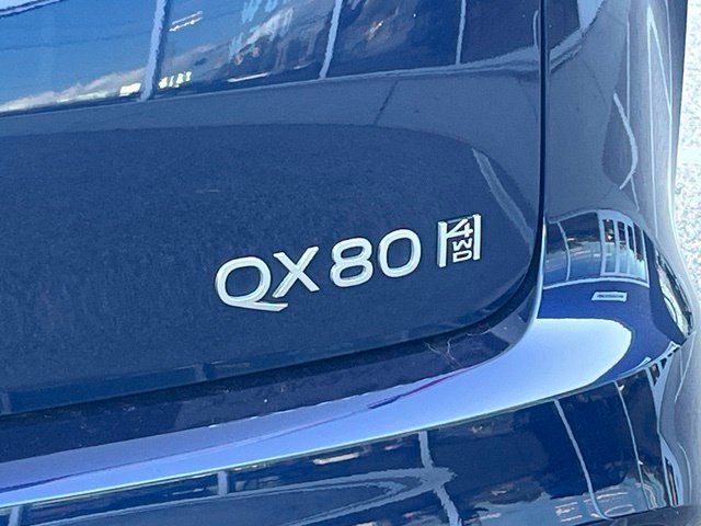 Used 2025 INFINITI QX80 Sensory AWD/4WD image 9